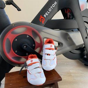 Like New Peloton Cycling Shoes White Leather EU 39